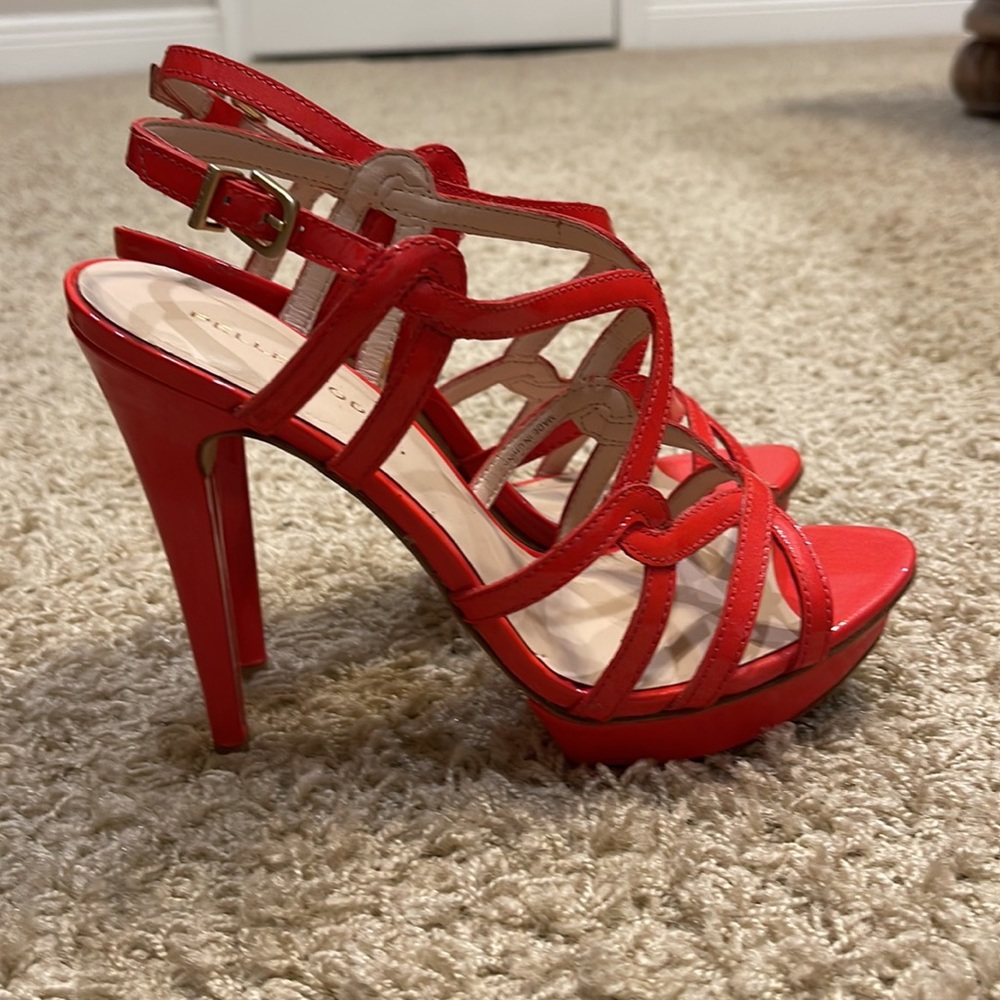 Pelle Moda Heels/ Red/7.5 - Picture 3 of 6